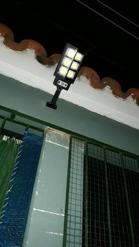 Customer photo review of Foco Solar de 6 Luces Ip65 de 60w Milhome