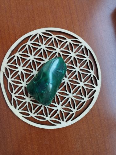 Customer photo review of Plaque de rechargement :  Fleur de vie sculptée en chêne 10cm