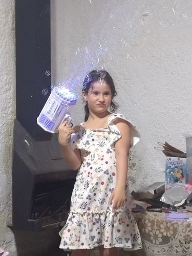 Customer photo review of Burbujero Bazooka con 69  Disparadores y Luces Led