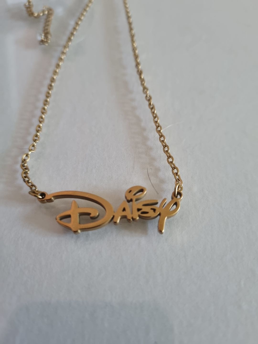 Customer photo review of Collier Personnalisable Lettres Disney