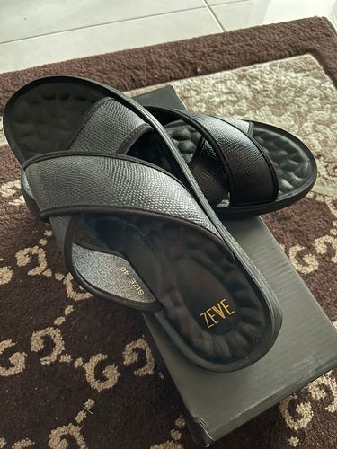 Customer photo review of Cross Strap Sandal - Black Phyton