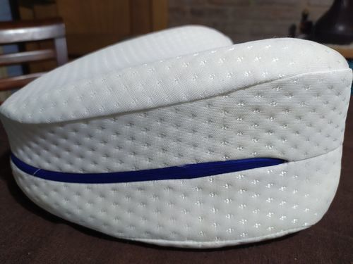Customer photo review of Almohada Para Piernas Y Rodillas Blanca
