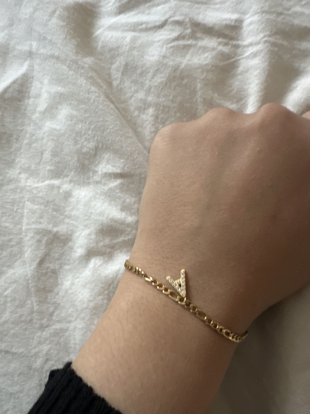 Customer photo review of Letter Armband | 18K vergoldet