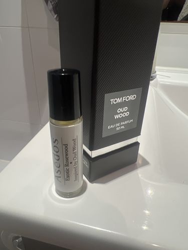 Customer photo review of EXOTIC ROSEWOOD PERFUME OIL