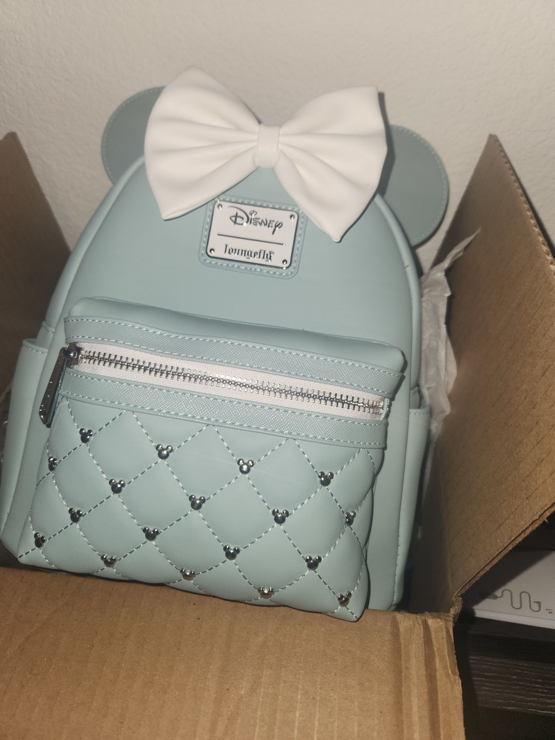 Customer photo review of 707 Street Exclusive - Loungefly Disney The Minnie Mouse Classic Series Mini Backpack - Elegance