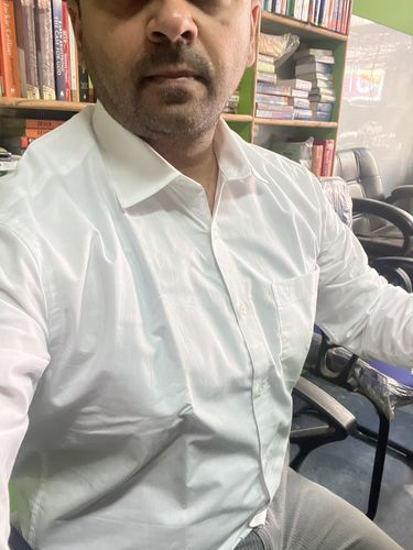 Customer photo review of AQUA Stain Free White Shirts