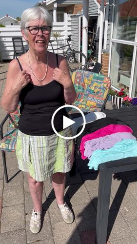 Customer video review of Linned med indbygget bh