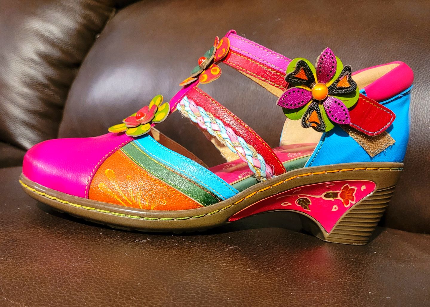 Customer photo review of Women Bohemian Leather Printing Stitching Non-slip Breathable Sandals