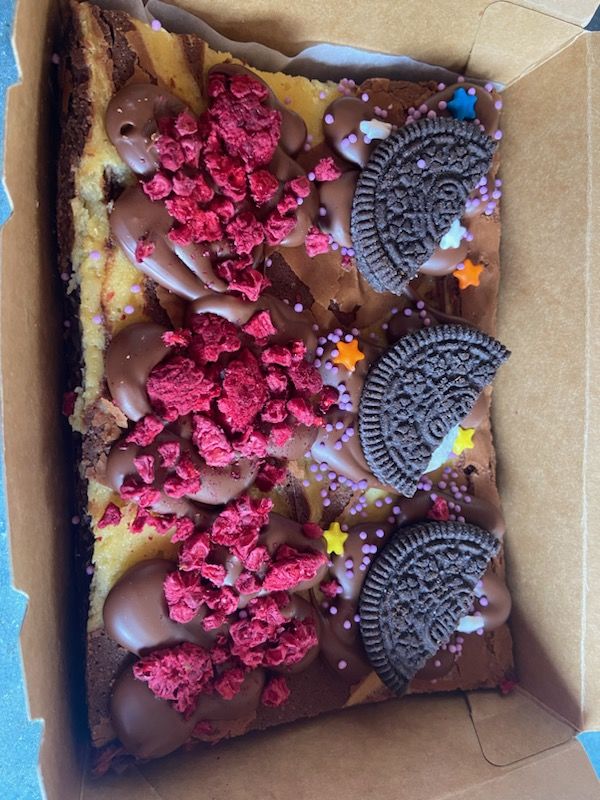 Customer photo review of Mini cheesecake brownie