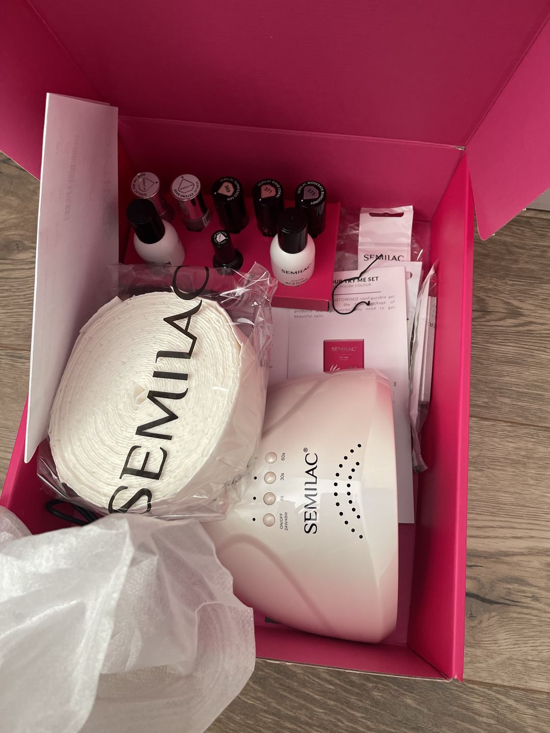 Customer photo review of Semilac UV Gel Polish Starter Set LOVE ME
