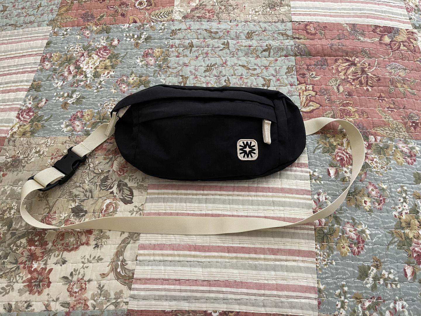 Customer photo review of Louie Sling Black
