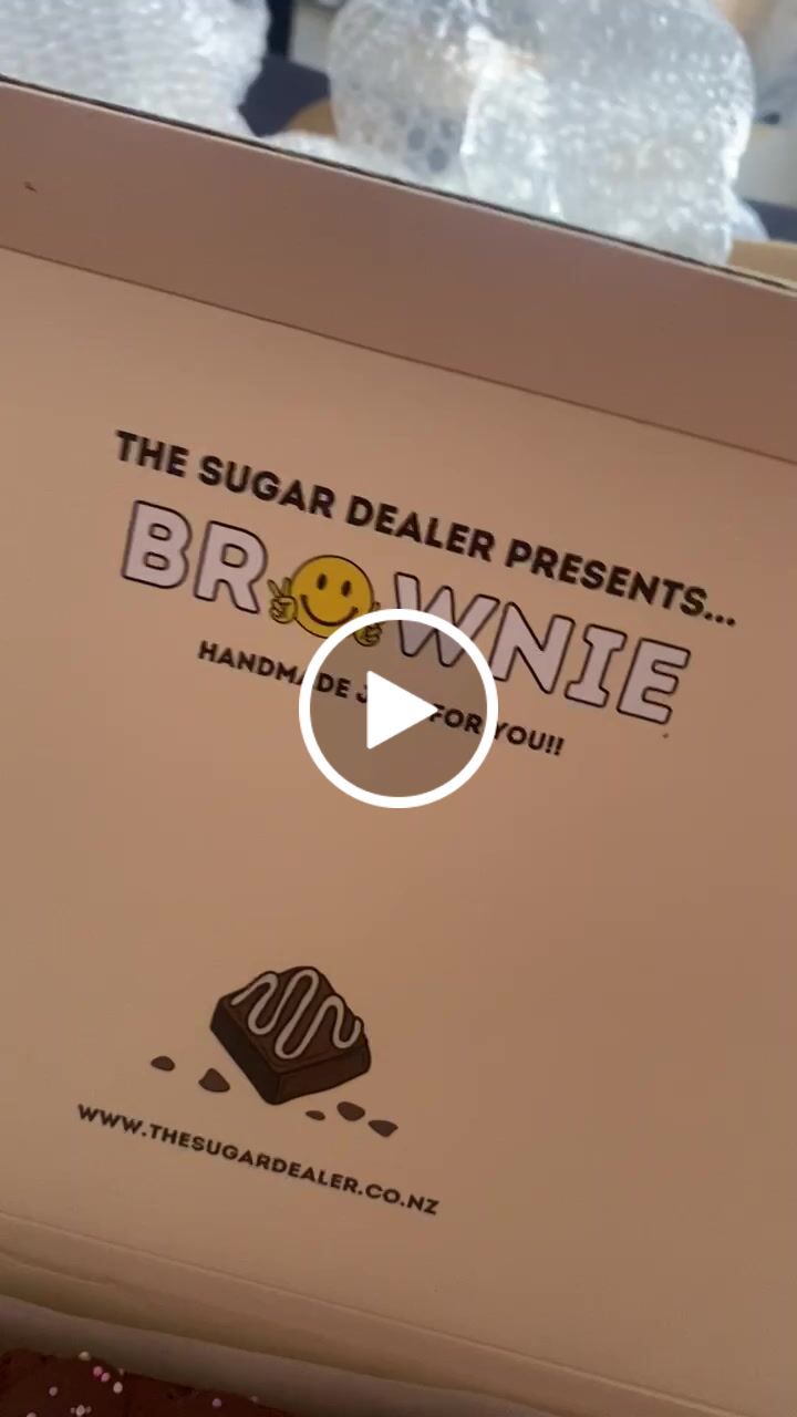 Customer video review of Mega custom message heart brownie