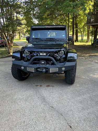 Customer photo review of Shark Grille - Glossy Black for 07-18 Wrangler JK/ JKU