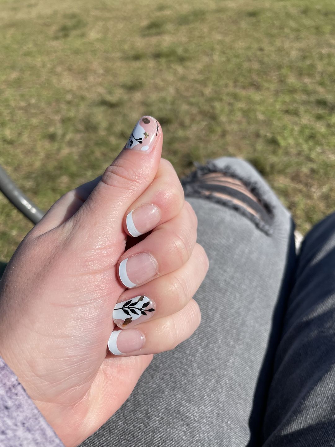 Customer photo review of Blue Floral Daze DIY Semicured Gel Nail Sticker Kit
