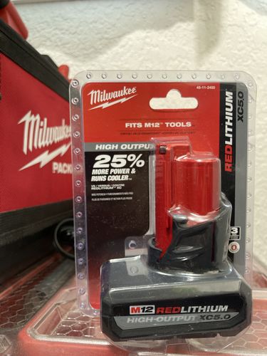 Customer photo review of Milwaukee 48-11-2450 M12™ REDLITHIUM™ HIGH OUTPUT™ XC5.0 Battery Pack