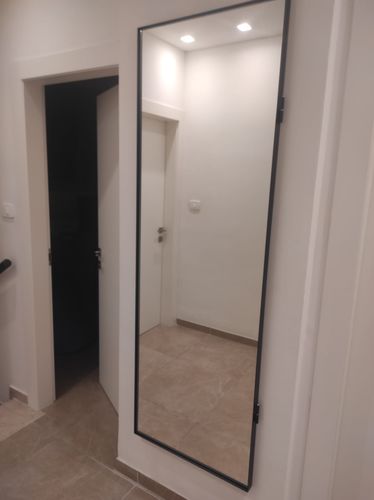 Customer photo review of דלת מראה להסתרת ארון חשמל
