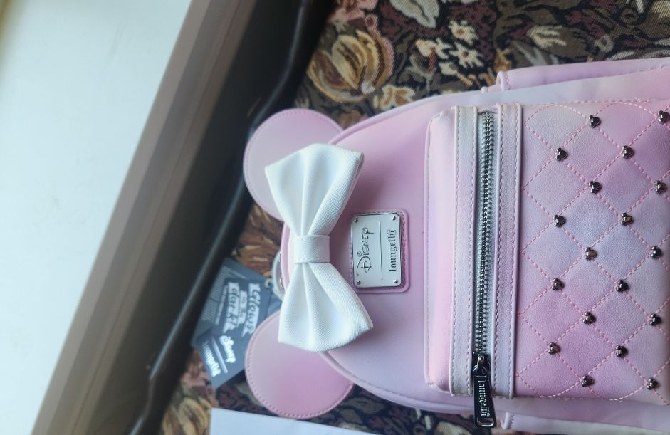 Customer photo review of 707 Street Exclusive - Loungefly Disney The Minnie Mouse Classic Series Mini Backpack - Sakura
