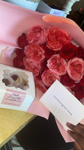 Customer photo review of Pink & Red Rose Bouquet