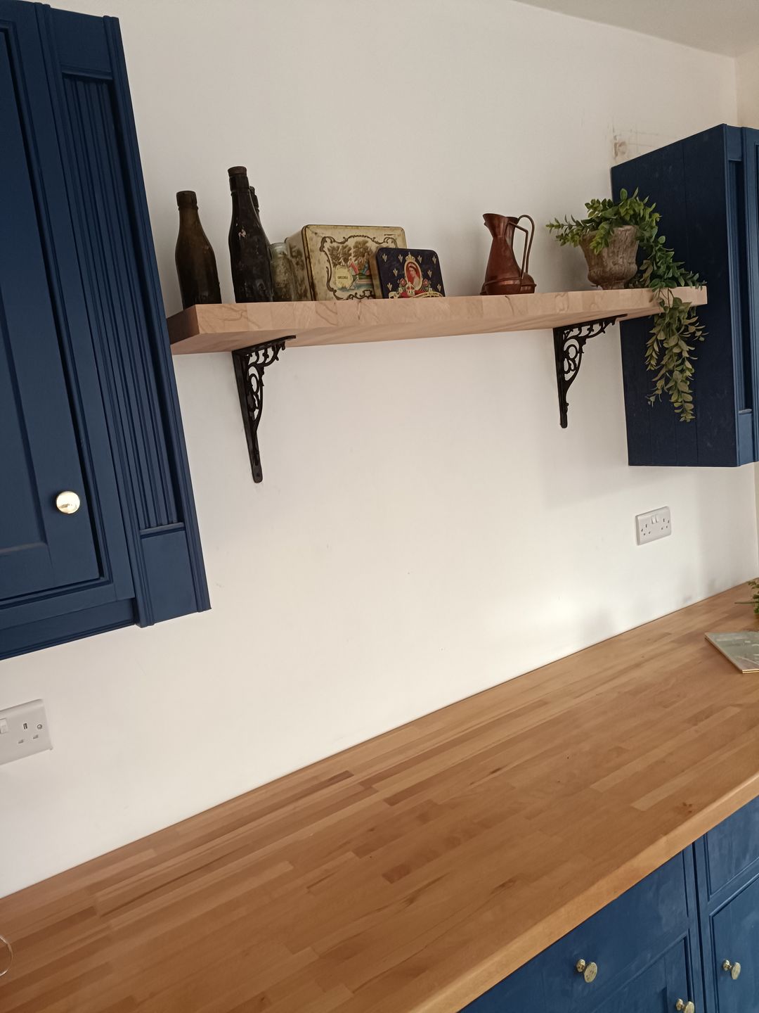 Customer photo review of 8 x 10 Inch Majestic Cast Iron Shelf Bracket
