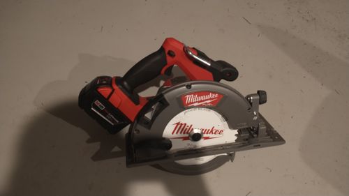 Customer photo review of Milwaukee 2732-20 M18 FUEL™ 7-1/4" Circular Saw - Tool Only