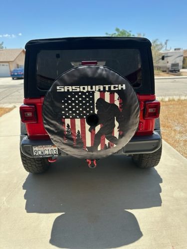 Customer photo review of Sasquatch American Flag Spare Tire Cover for Jeep, Bronco, RV, & More