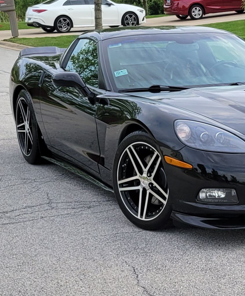 Customer photo review of Corvette C6 Base Model Extended Front Splitter Lip & Side Skirts Rocker Panels