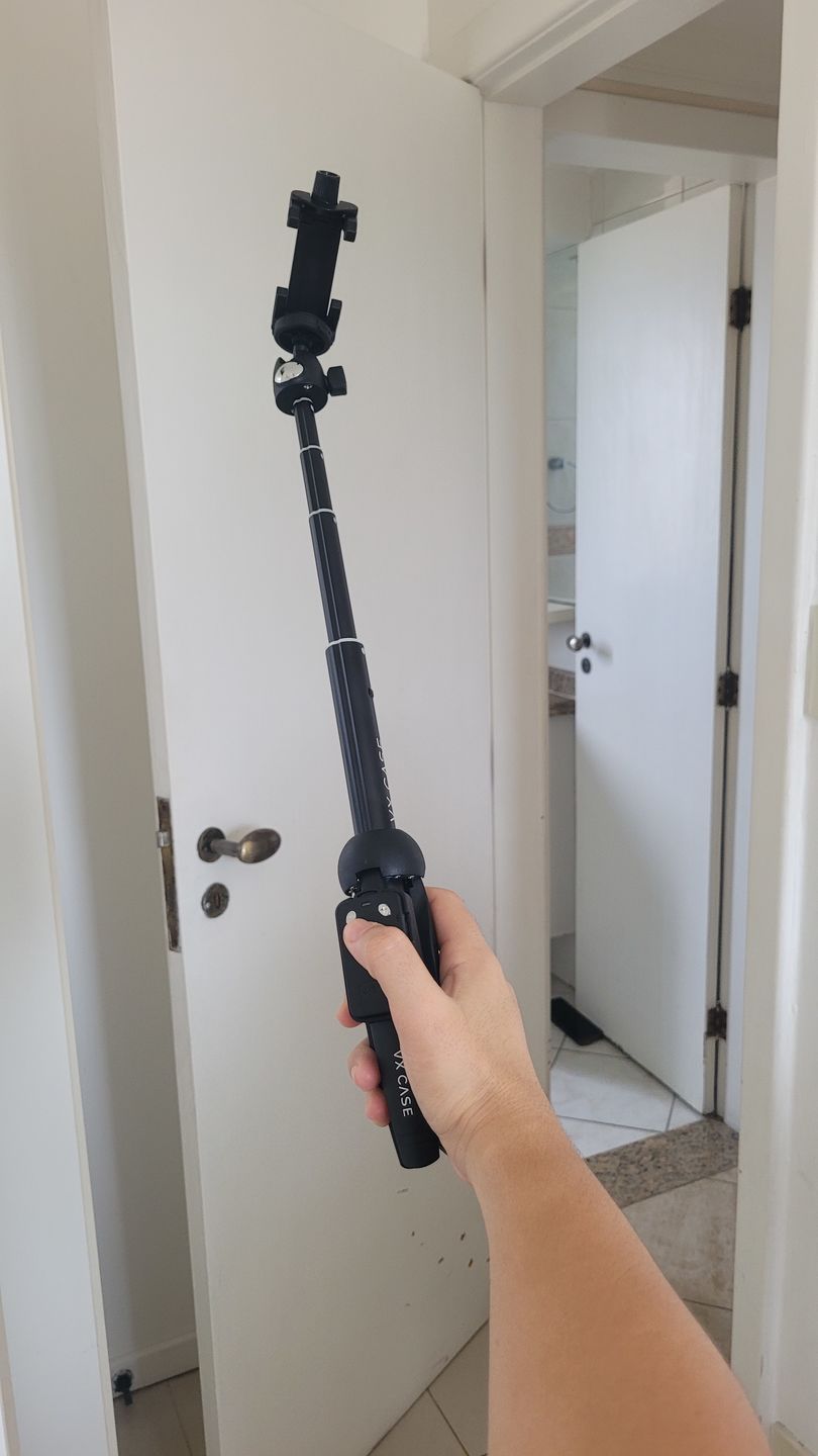 Customer photo review of Tripé de Mesa para Celular e Câmeras Reach - VX Case