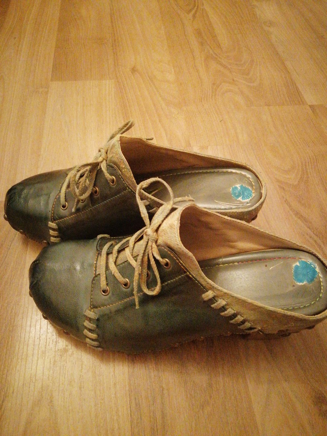 Customer photo review of Vintage Handmade Round Toe Sandals