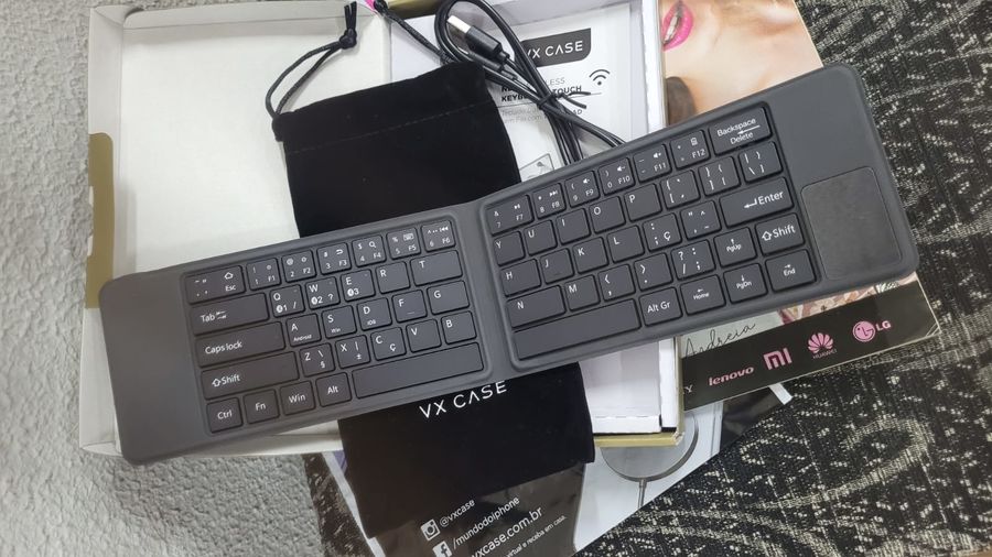Customer photo review of Novo Teclado Bluetooth para Celular VX Case