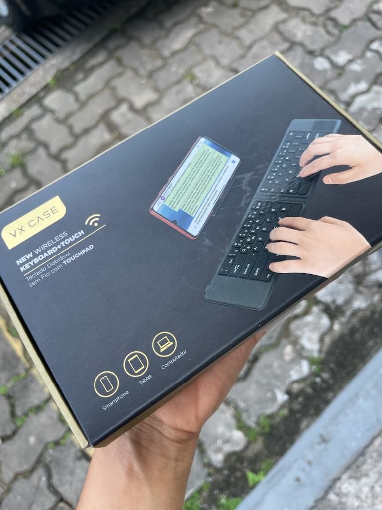 Customer photo review of Novo Teclado Bluetooth para Celular VX Case