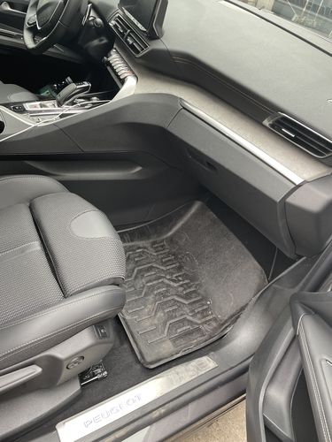 Customer photo review of Pisos Calce Perfecto PEUGEOT 3008 años 2017 al 2023