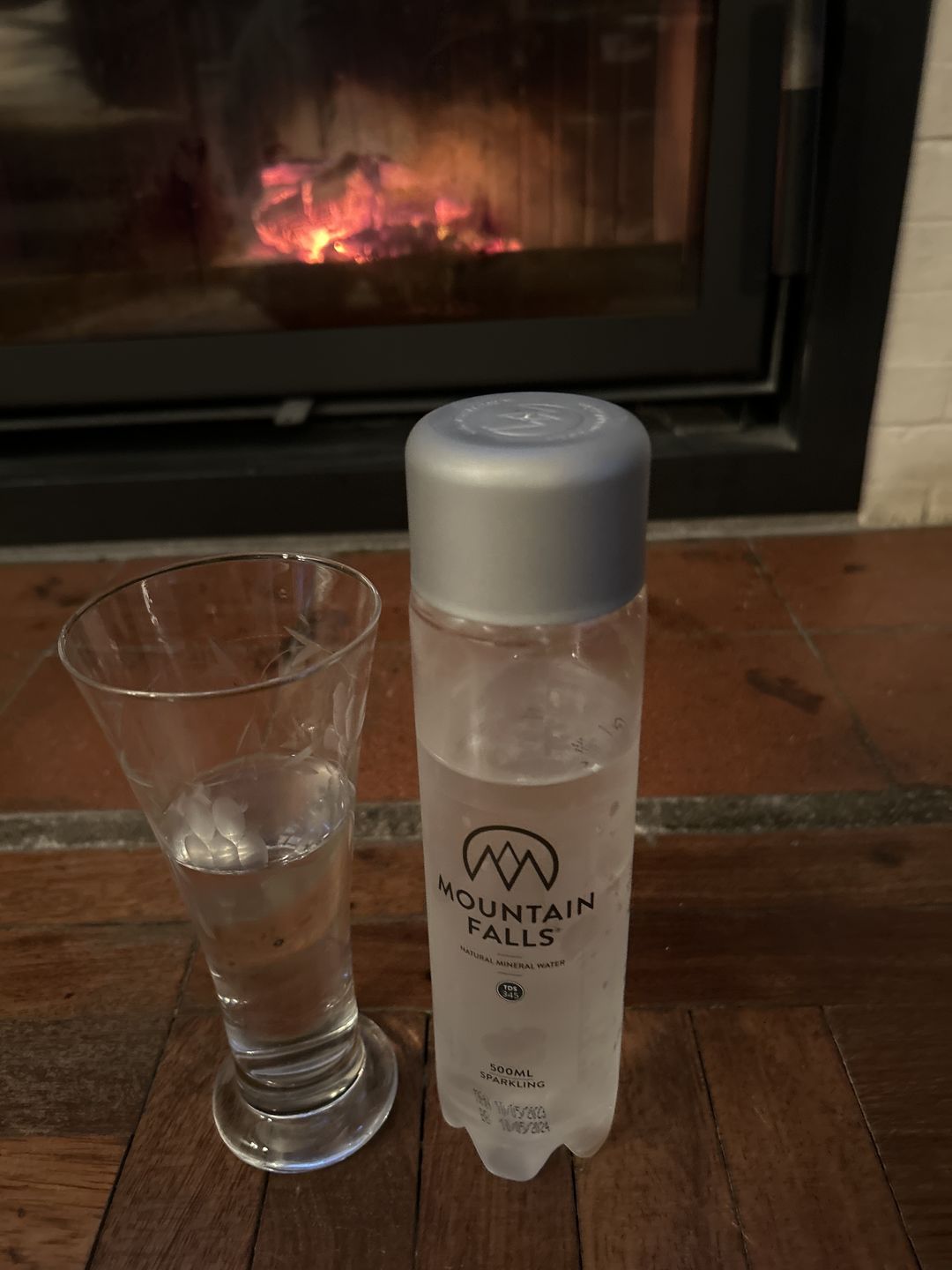 Customer photo review of 500ml Sparkling Mineral Water- ZEROPET Bottle (Pack of 24)