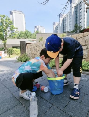 Customer photo review of SplashFun - Magnetic Reusable Water Balloons