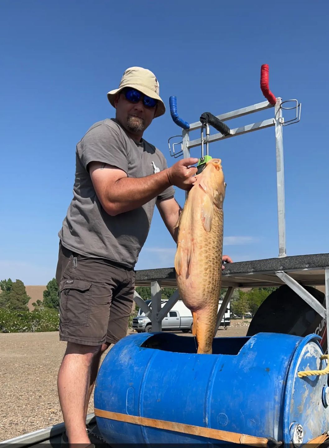 Customer photo review of Grizzly Fishing Pro Sunglasses Kit