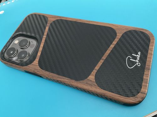 Customer photo review of Carbon Fiber Wood Grain iPhone Case