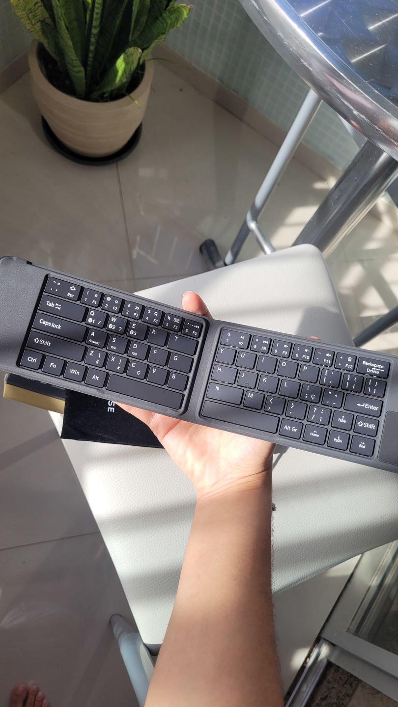 Customer photo review of Novo Teclado Bluetooth para Celular VX Case
