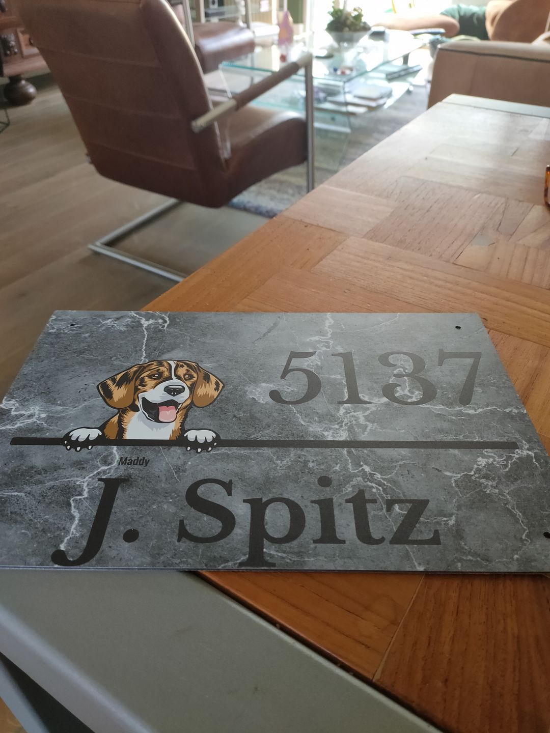 Customer photo review of Huisnummer met marmerlook - Gepersonaliseerd deurbordje