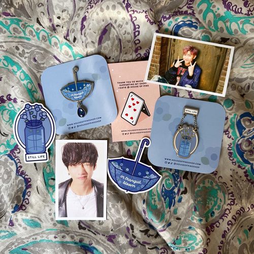 Customer photo review of [PREORDER] Indigo: Set of Both Pins