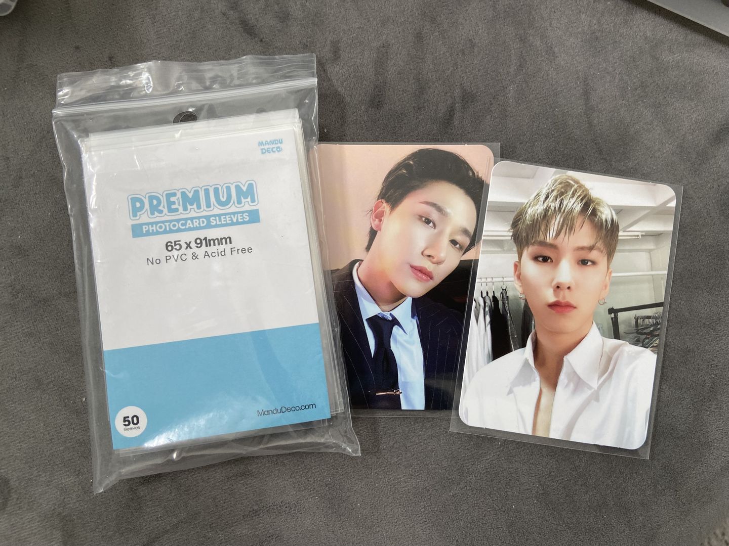 Customer photo review of PREMIUM PHOTOCARD SLEEVES - BLUE VERSION (65x91MM)