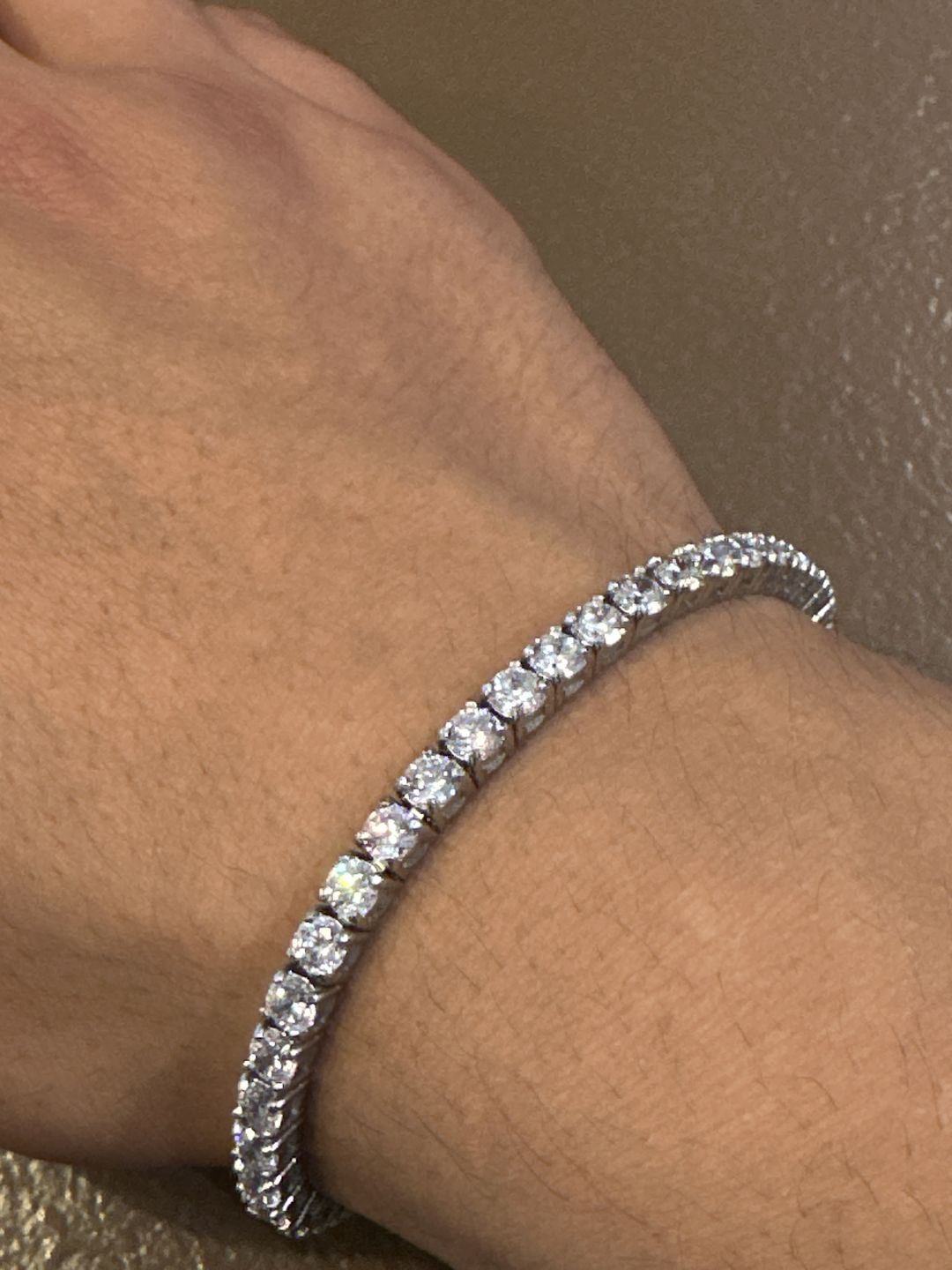 Customer photo review of TENNISBOY BRACELET. - 4MM WHITE GOLD