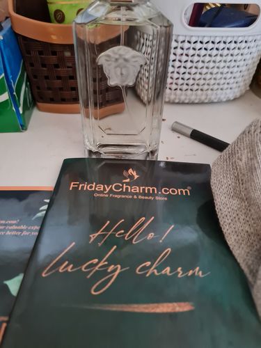 Customer photo review of Versace The Dreamer Eau De Toilette For Men 100ml