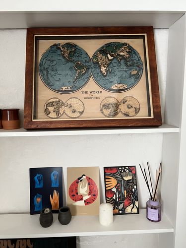 Customer photo review of THE WORLD IN HEMISPHERES 3D MAP
