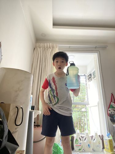 Customer photo review of 1.5L & 2.2L Flip Cap Oversized Water Bottle