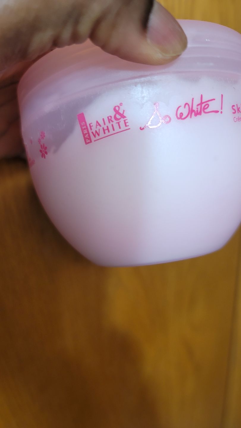 Customer photo review of Fair and White So White Skin Perfector Purifying Cream 250ml / 8.4 fl oz