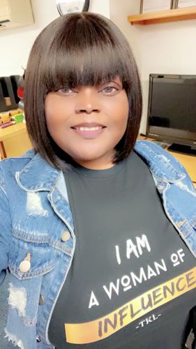 Customer photo review of Woman of Influence