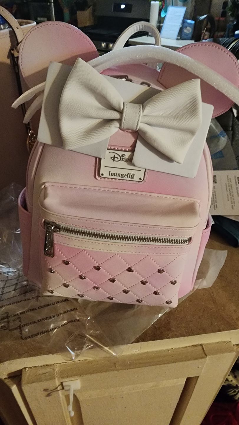 Customer photo review of 707 Street Exclusive - Loungefly Disney The Minnie Mouse Classic Series Mini Backpack - Sakura