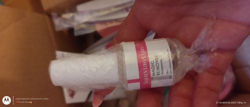 Customer photo review of Magic Removedor Gel y Acrílico 18 ml
