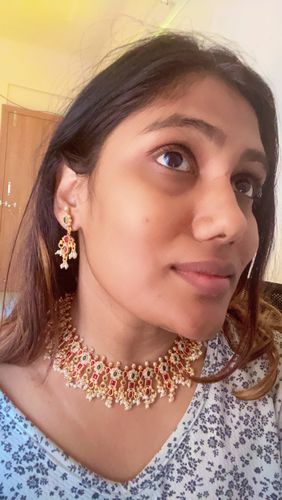 Customer photo review of Rubans 24K Gold Plated Handcrafted Ruby Stone Temple Necklace Set