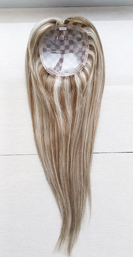 Customer photo review of Moresoo Clip In Mono Topper Real Virgin Human Hair 3*5inch Cap Highlight Blonde(#8P60)