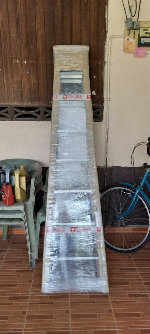Customer photo review of ✨READY STOCK✨Alumaster Heavy Duty Aluminium Welded Ladder (8 Steps Double Side) AL-DWL70-8S ALUCLASS